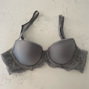 Victoria’s Secret 34B Dream Angels Bra